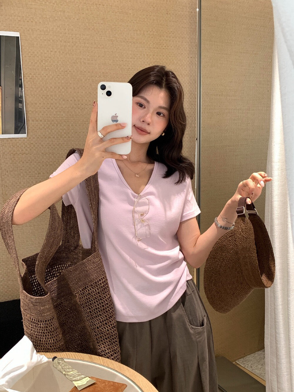 B64 / 熱賣12色U領純色TEE