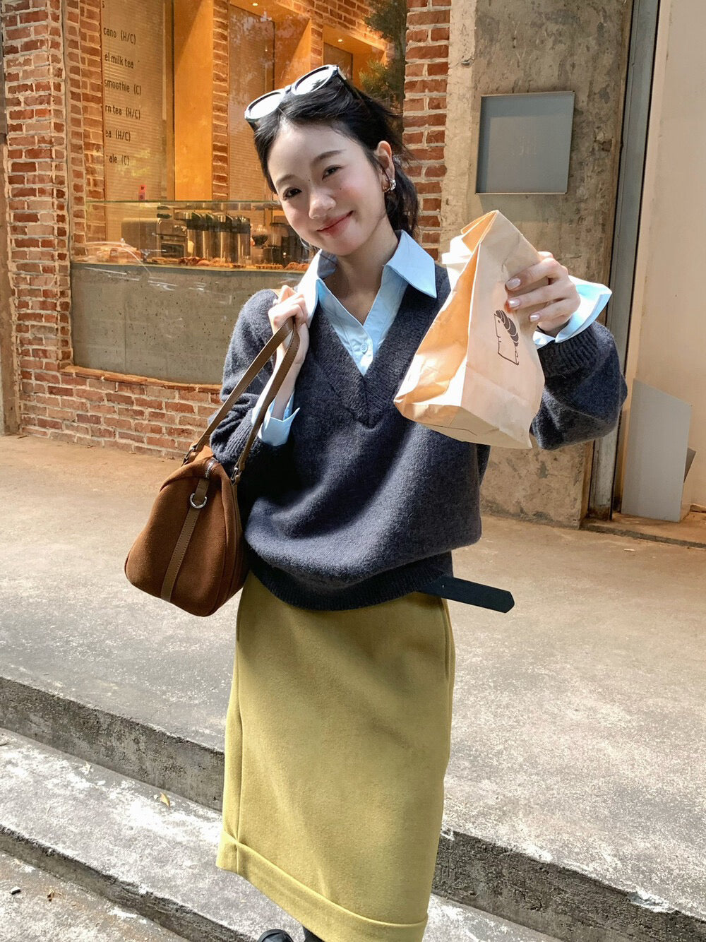 // 帥氣假兩件拼接恤衫領毛衣