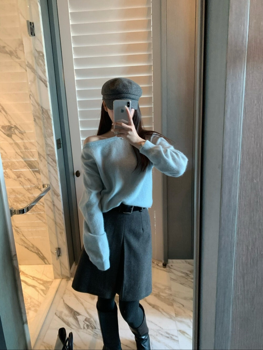 // 50%alpaca鈕扣設計斜領露肩NT