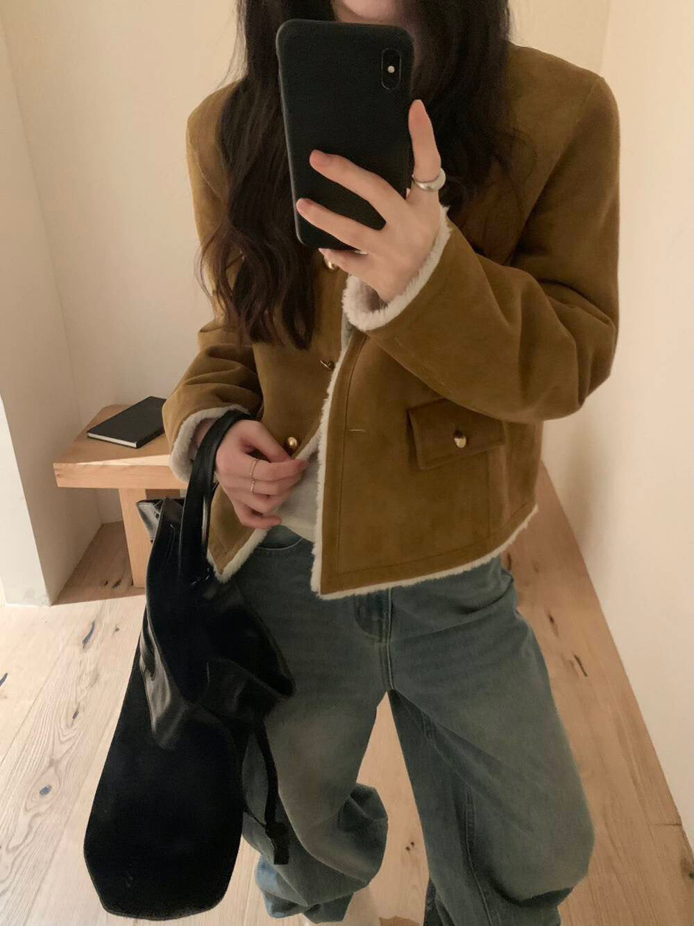 // 帥氣復古風色調皮毛一體金色鈕扣外套