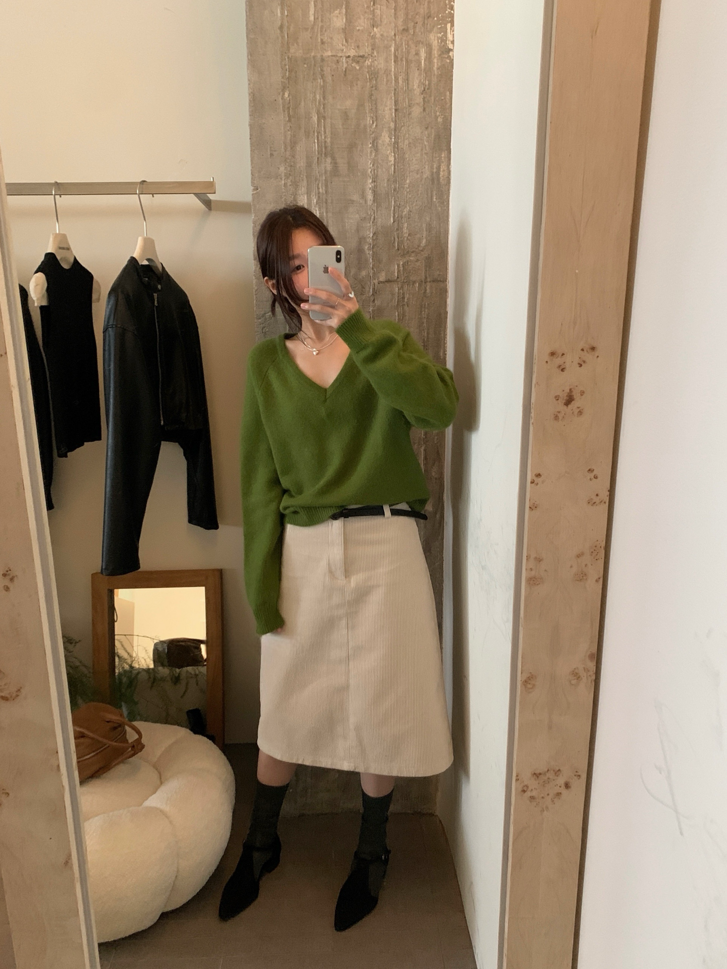 // 高質raccoon V領軟糯NT