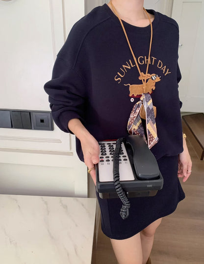 // 可愛小狗刺繡衛衣+短裙套裝(連掛飾)