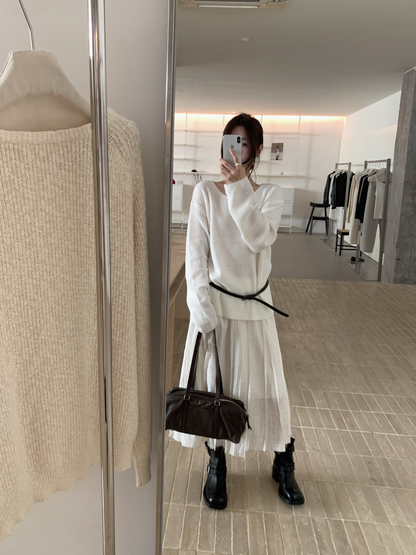 // 柔軟親膚馬海毛11色v領NT