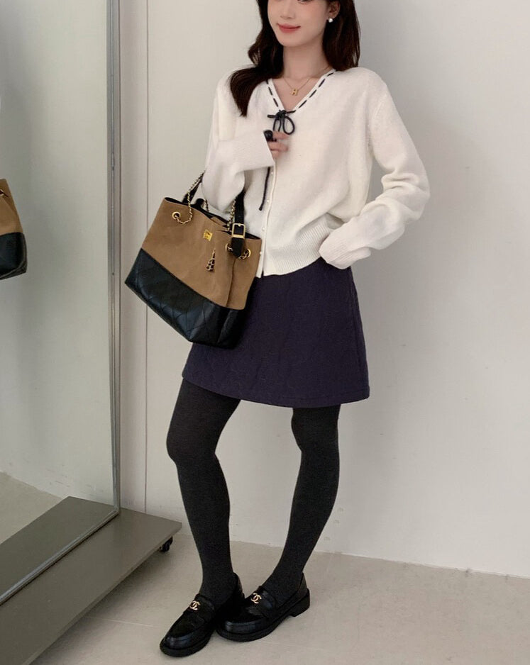 // 100%羊毛縫線蝴蝶結領口開胸NT