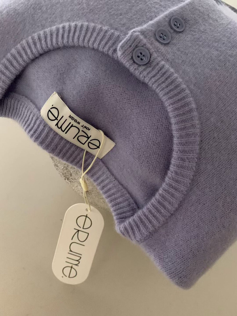 // 設計感特別鈕扣設計100%wool靚色CD