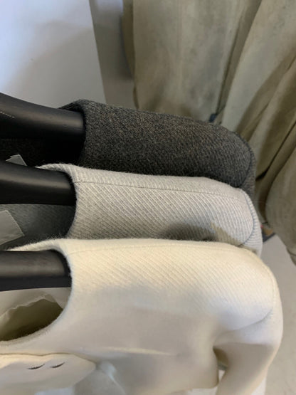 // 質感鈕扣10%wool弧邊薄毛呢外套