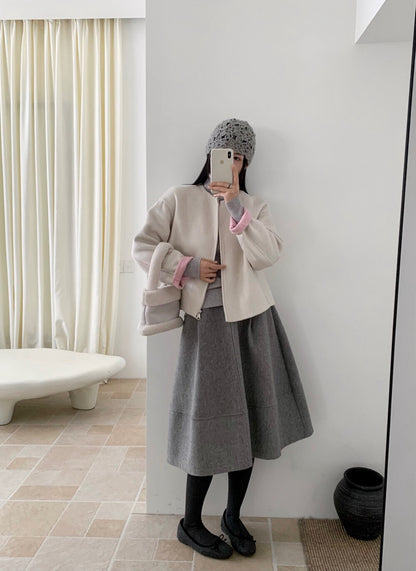 // 100%羊毛內撞色簡約圓領拉鍊手工外套