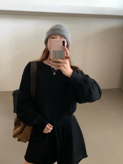 // 慵懶感毛衣+短褲套裝