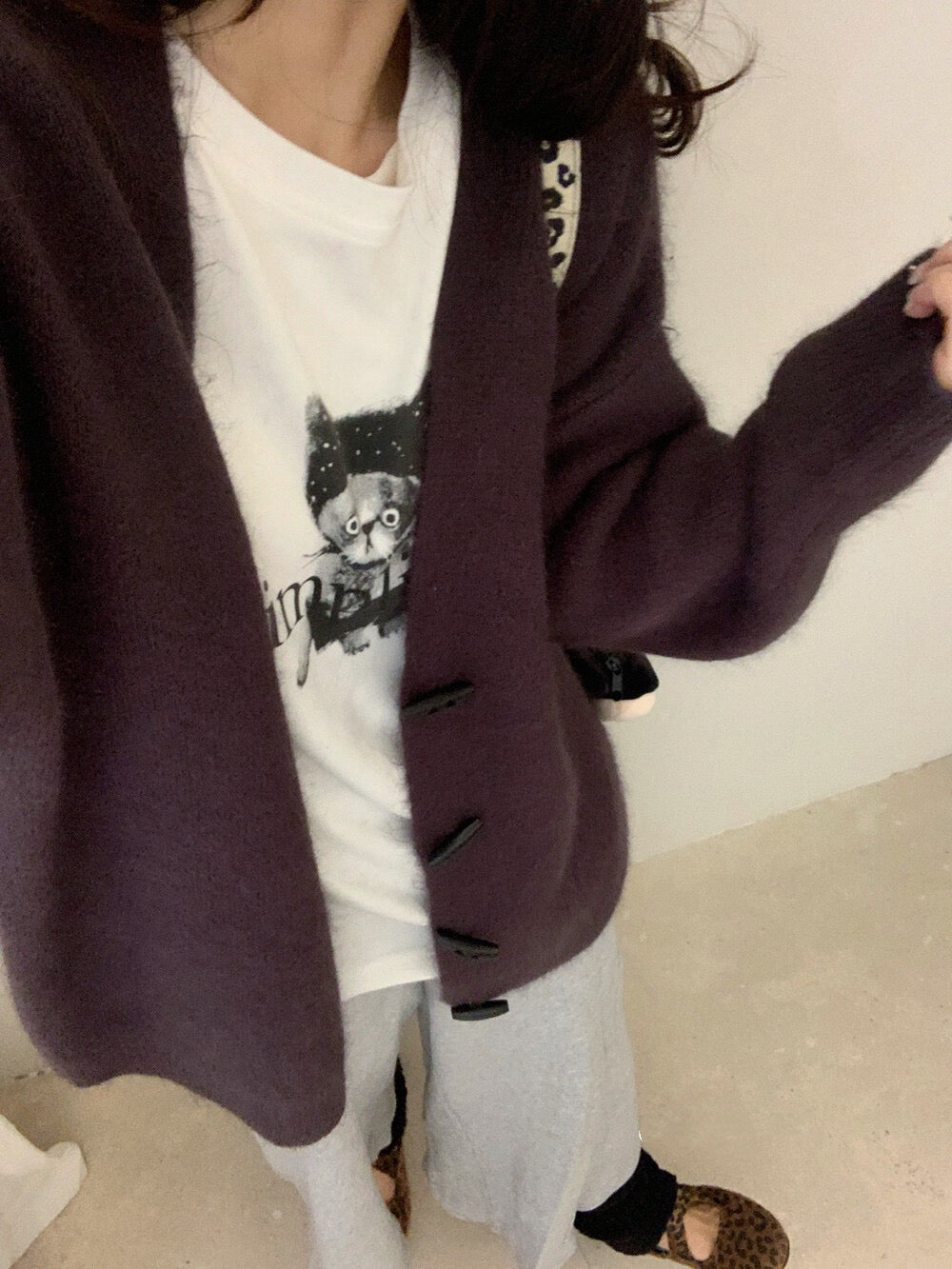 // 超軟糯寬鬆中長牛角鈕CD