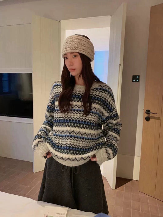 // 超韓民族patterns圓領毛衣