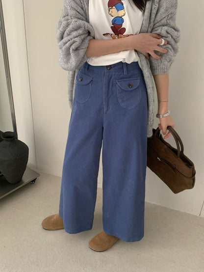 // 小口袋設計微闊腳燈芯絨褲