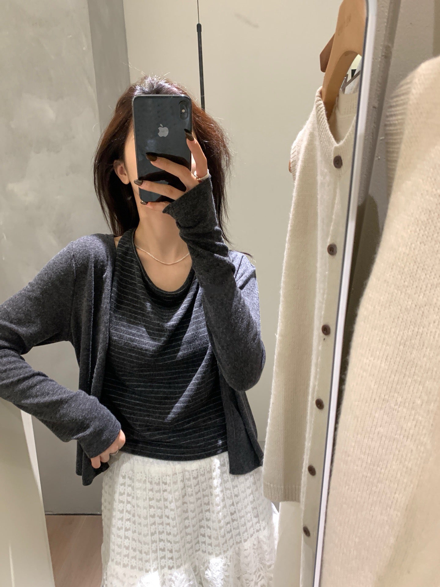 // 懶人福音假兩件間條上衣