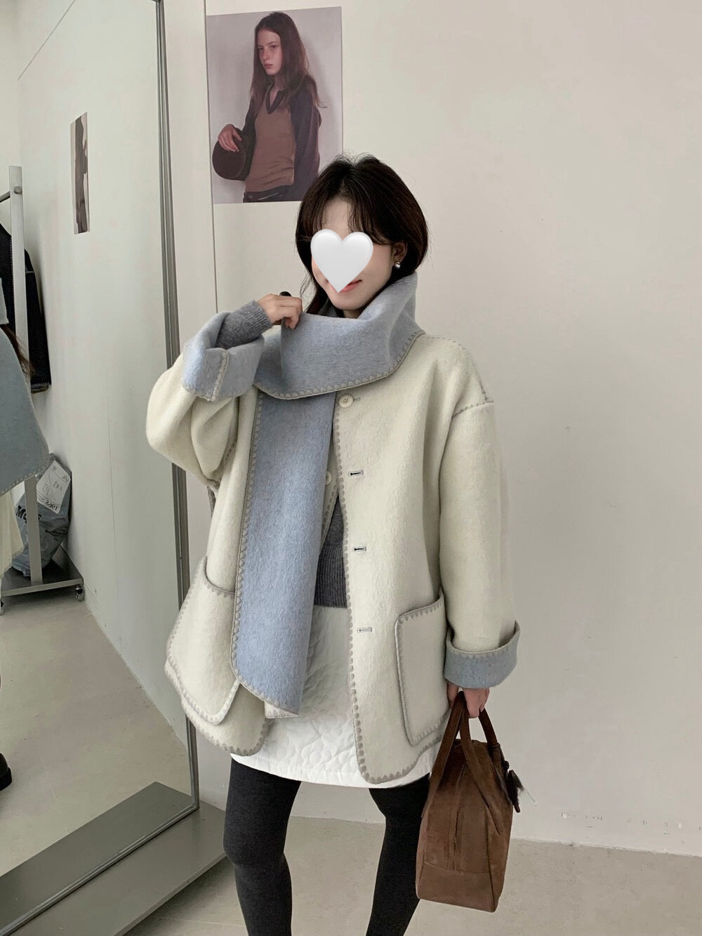 // 可雙面穿撞色縫邊70%羊毛外套(連頸巾)