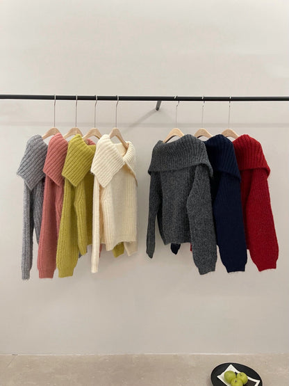 // 8%wool溫柔一字領鈕扣大翻領毛衣