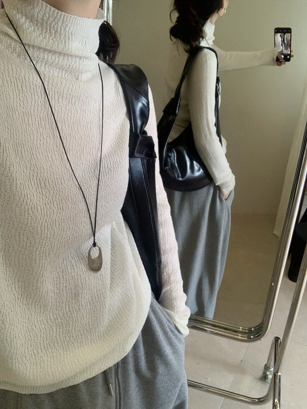 // 6%羊毛肌理感堆堆領上衣