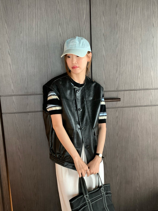 // 超帥圓領口袋彷皮背心外套