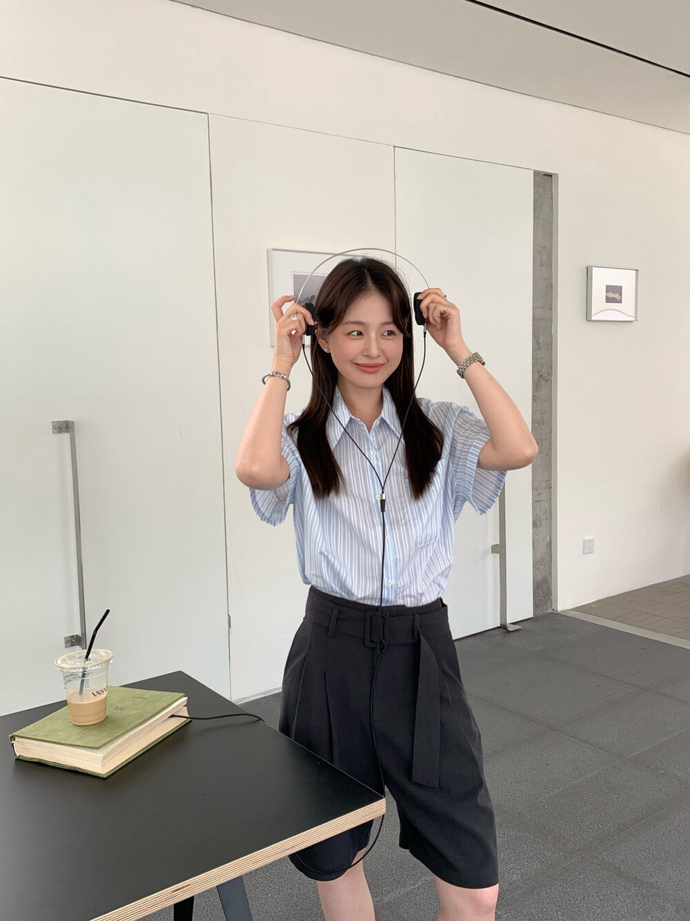 // 刺繡字口袋間條短袖SH