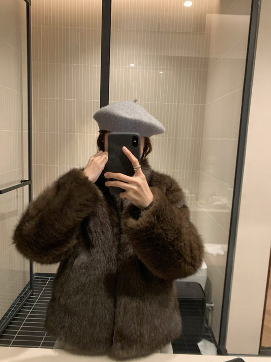 // 高級感毛毛拉鍊外套