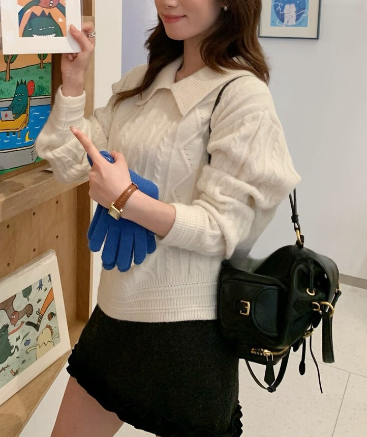 // 簡約麻花翻領毛衣