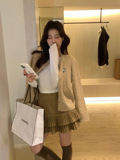 // 復古雙層細百褶毛呢短裙