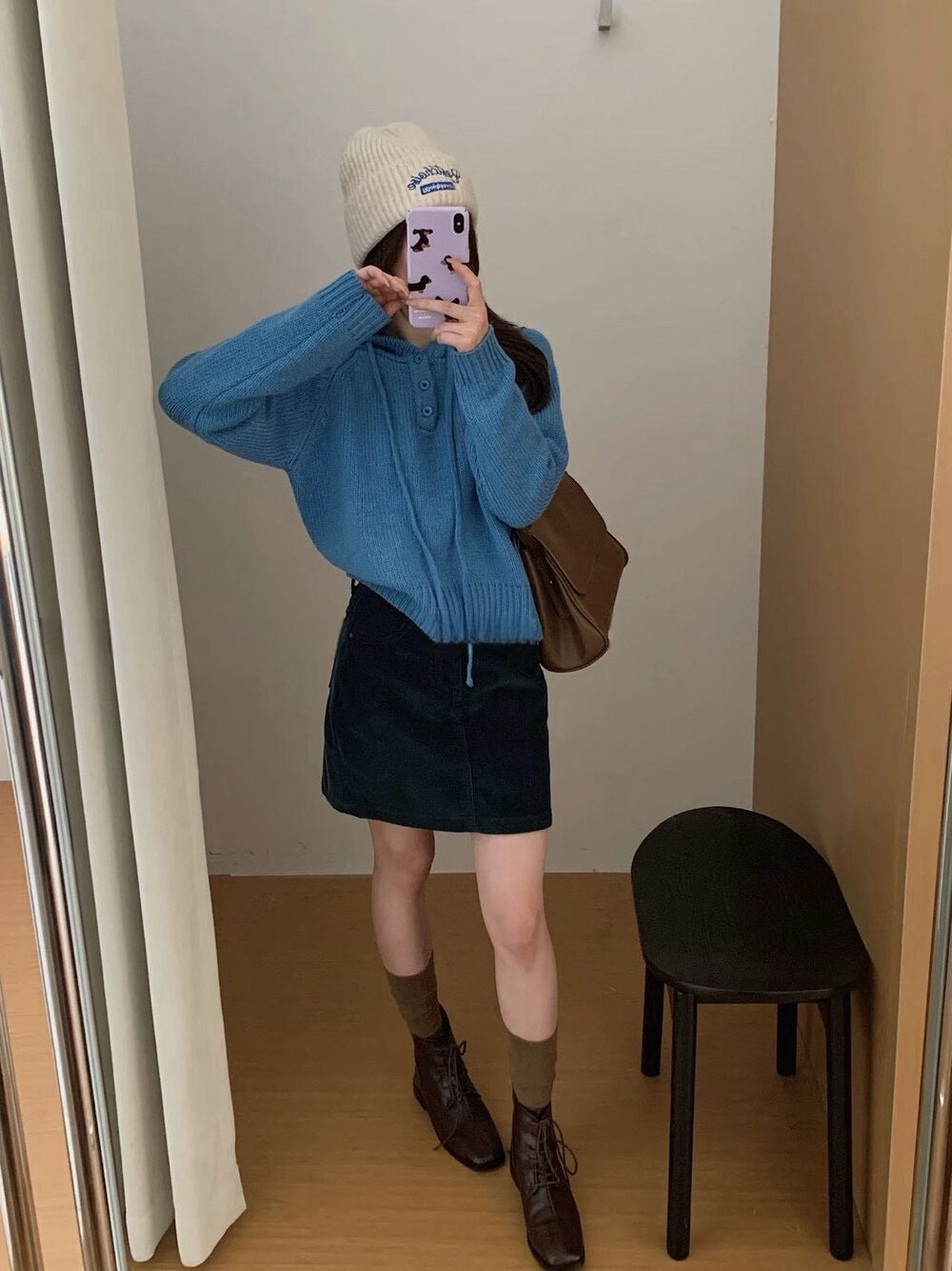 // 顏色超美鈕扣連帽毛衣