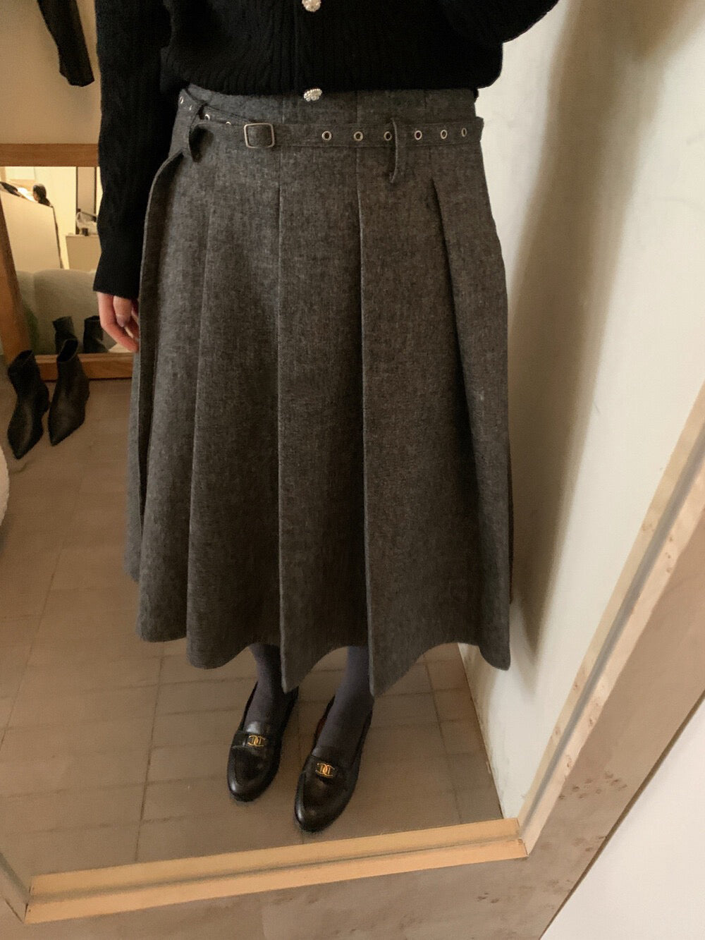 // 韓式復古粗百褶半裙(連腰帶)