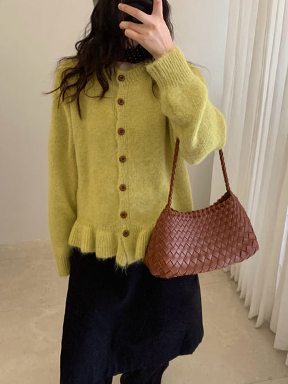 // 8%綿羊毛荷葉花邊腳排扣毛衣