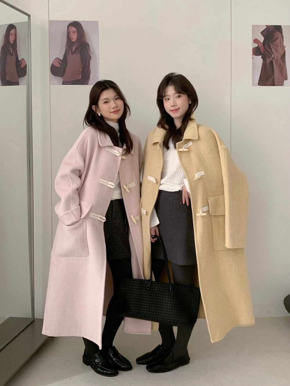 // 100%羊毛大口袋牛角鈕雙面手工長外套