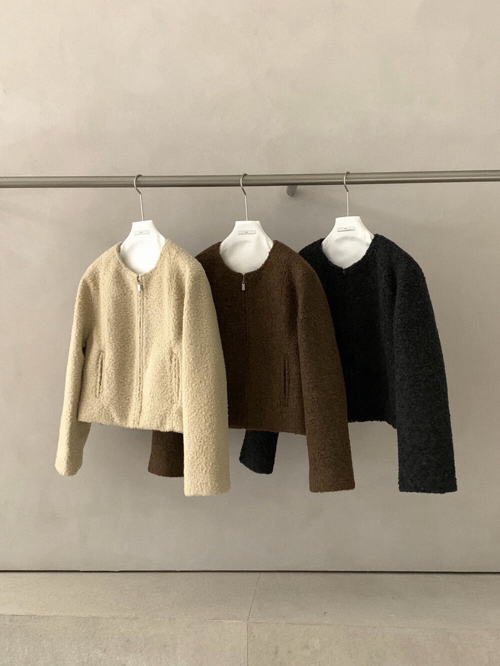 // 圓領圈圈絨簡約拉鏈外套