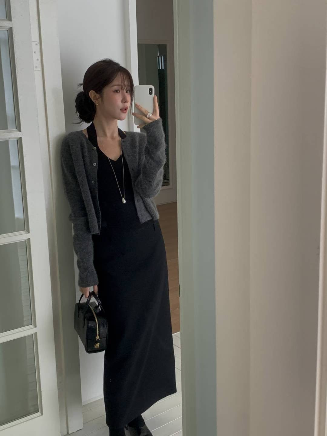 // 極顯瘦簡約直筒毛呢裙