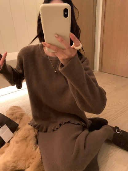 // 木耳邊衣擺NT+直筒裙套裝