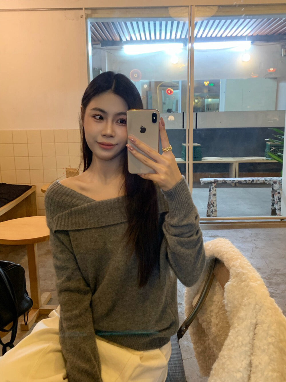 // 50%羊毛設計感領子針織NT