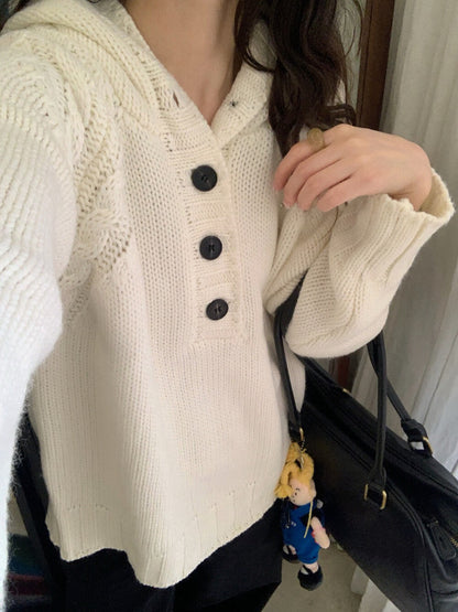 // 麻花肩線半鈕扣連帽慵懶毛衣