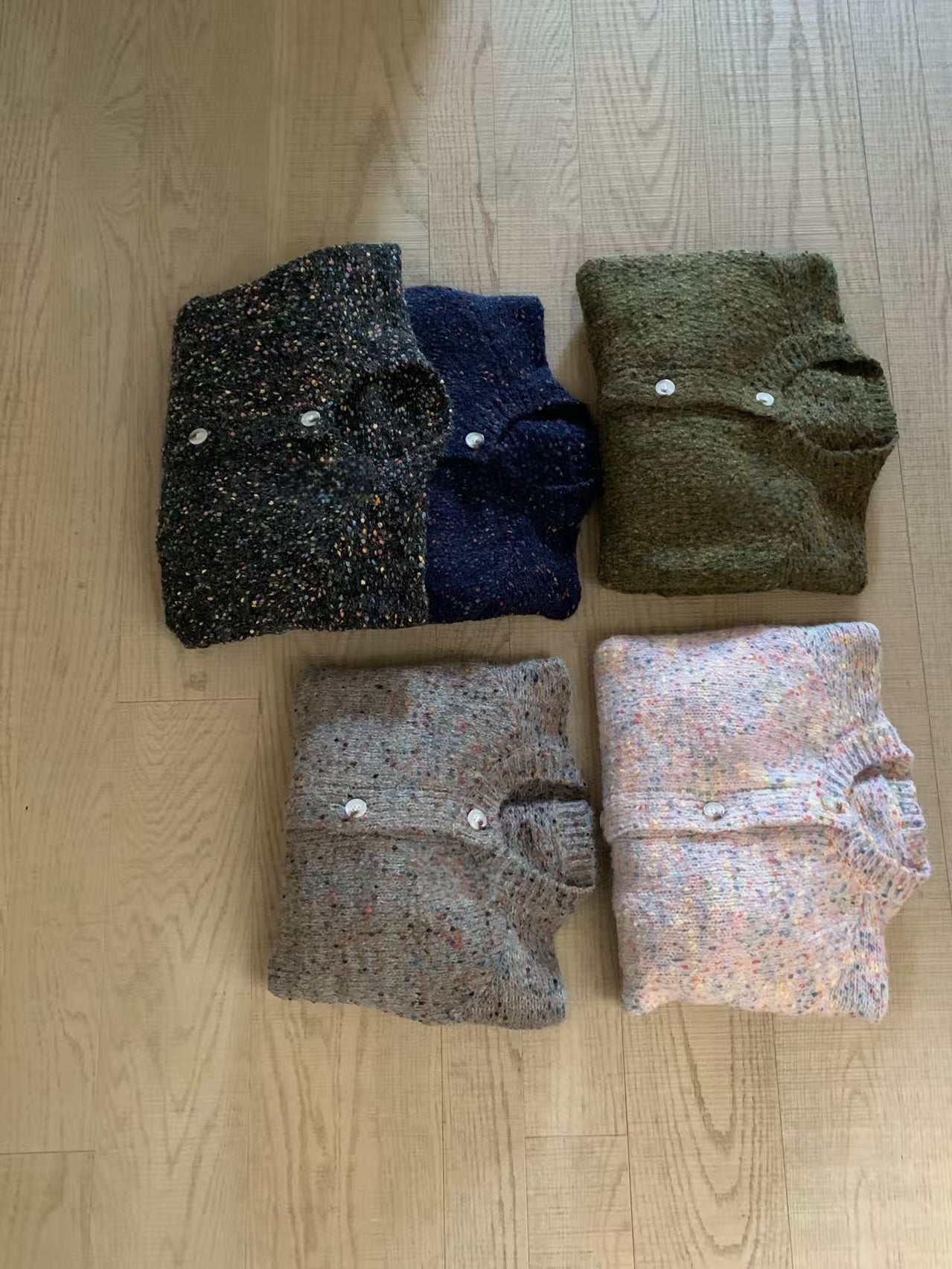 // 美美12%羊毛混彩點CD