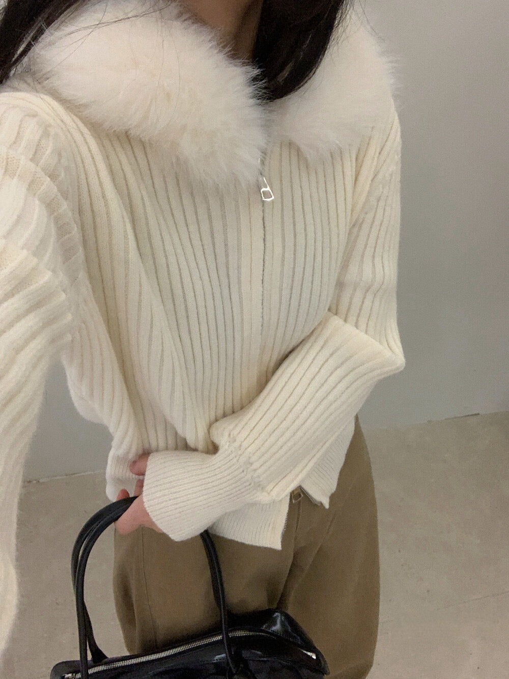 // 復古感毛毛領拉鍊CD