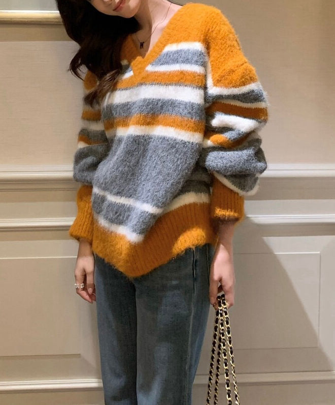 // 復古配色落日橘間條V領毛衣