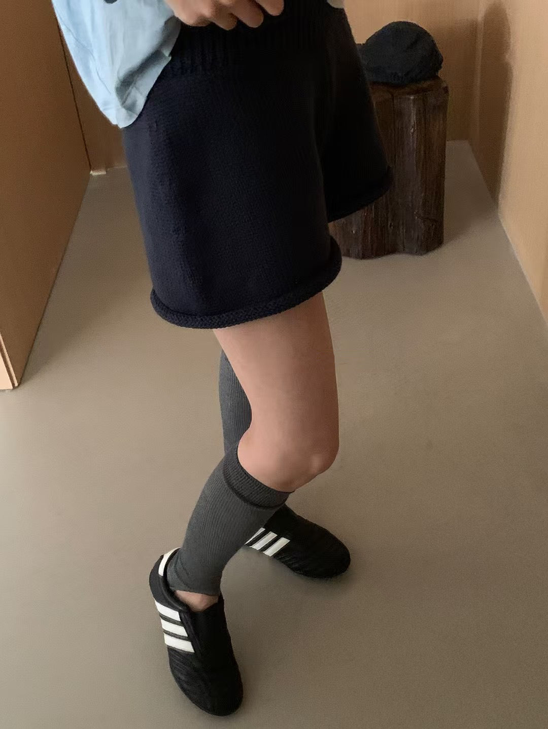 // 卷卷邊針織短褲仔