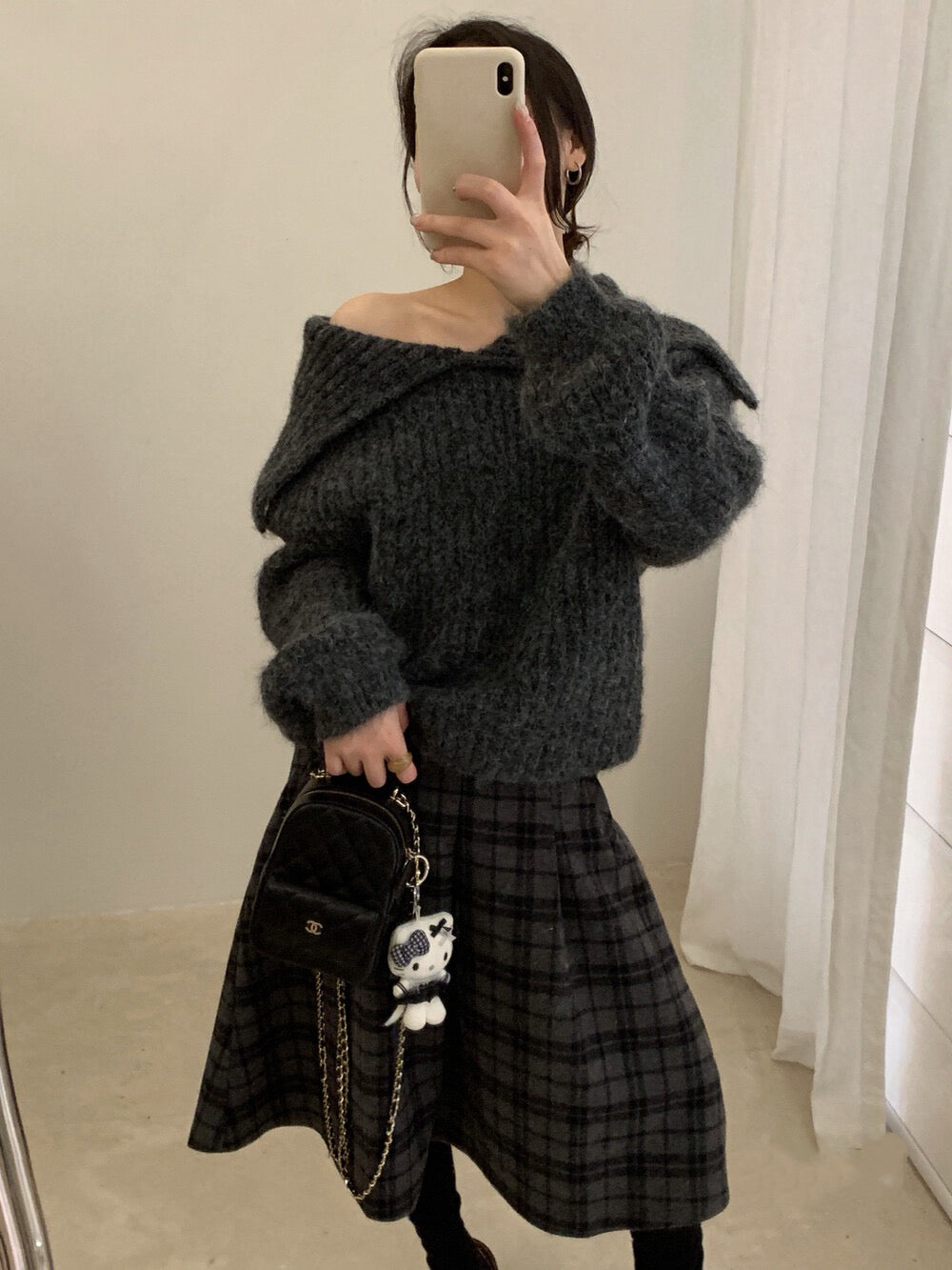 // 8%wool溫柔一字領鈕扣大翻領毛衣