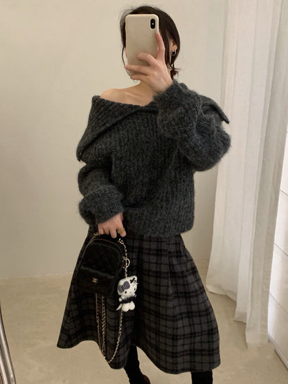 // 8%wool溫柔一字領鈕扣大翻領毛衣