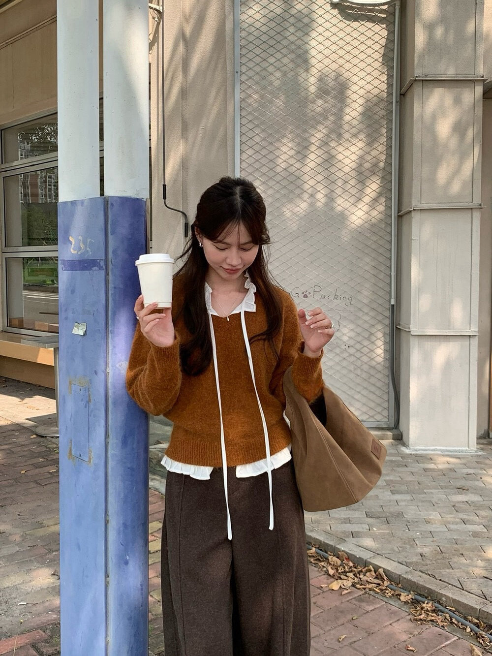 // 拼接花邊綁帶領假兩件毛衣