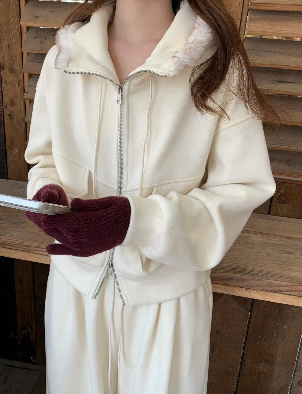 // 連毛毛帽加絨拉鍊外套+橡筋褲套裝