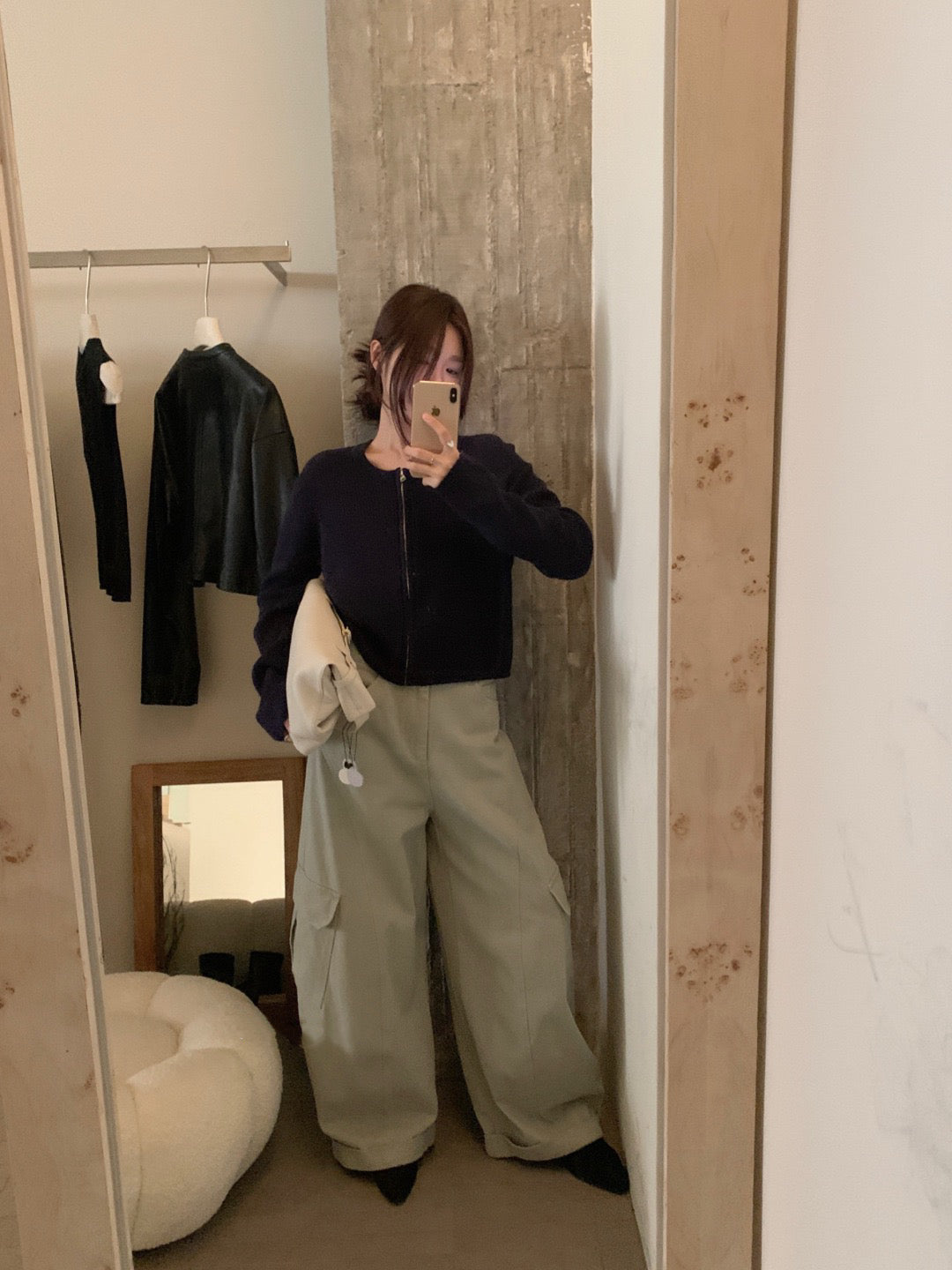 // 高質貂絨圓領拉鍊CD