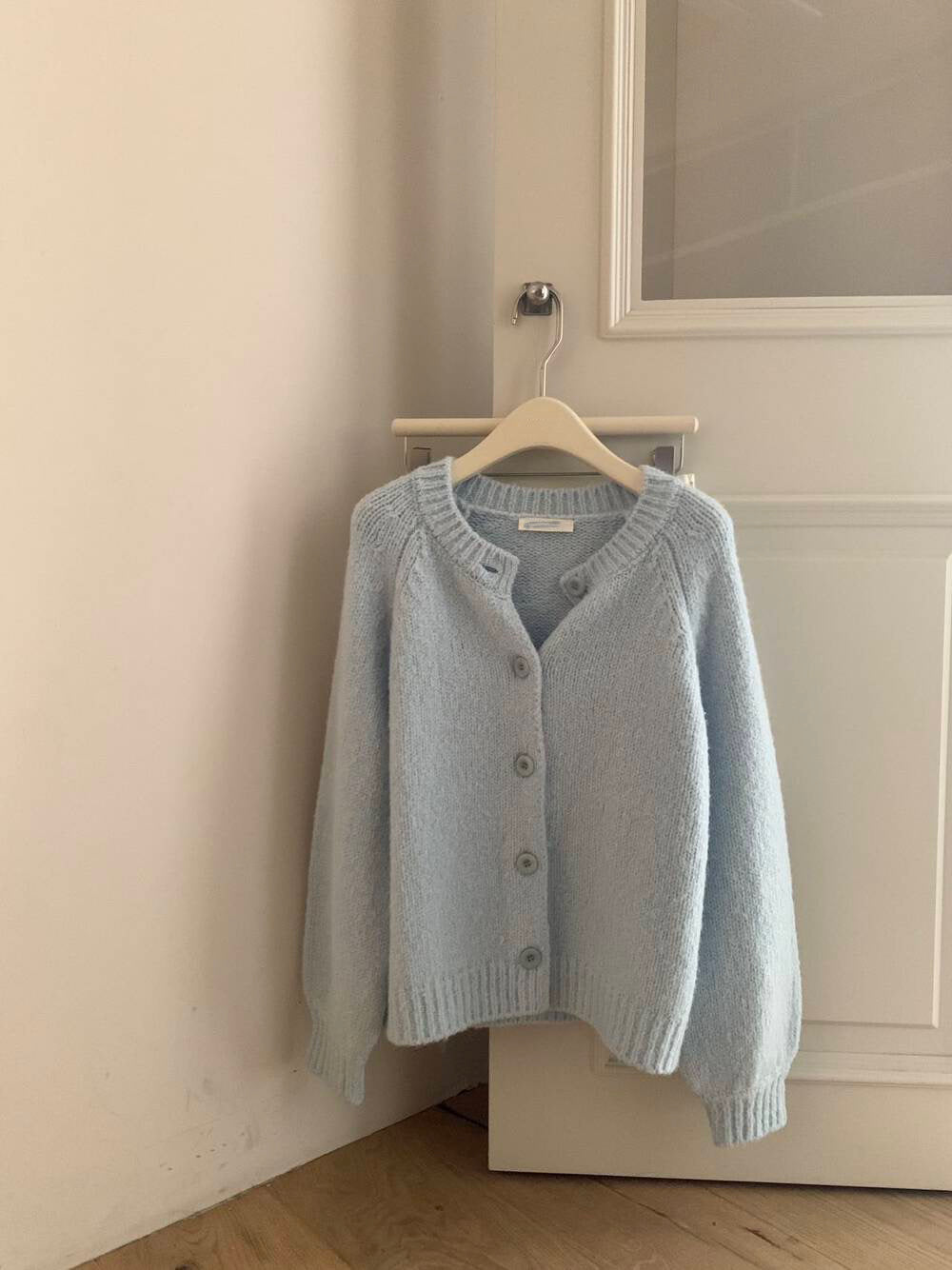 // 溫柔色10%軟糯插肩圓領CD