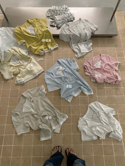 // 設計感假兩件鈕扣TEE