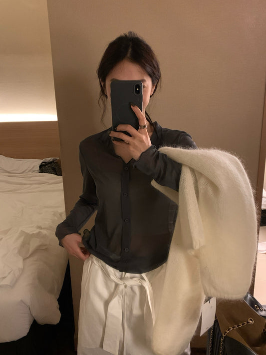// 微透膚卷卷波浪邊開胸上衣