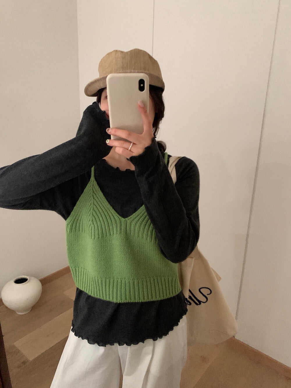 // 5%fine wool超親膚大彈性木耳邊TEE