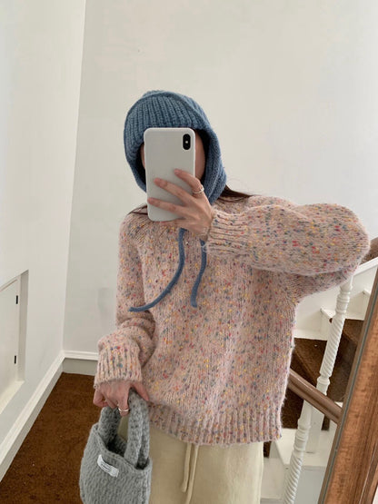 // 一眼看中的彩線圓領毛衣