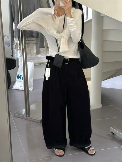 // 連絨面腰帶壓褶燈芯絨褲