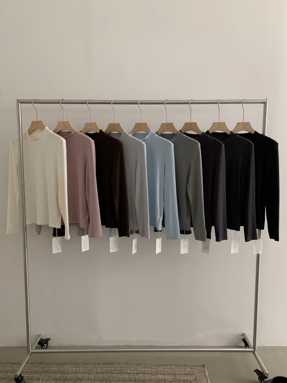 // 超軟超舒服必入小立領9色TEE