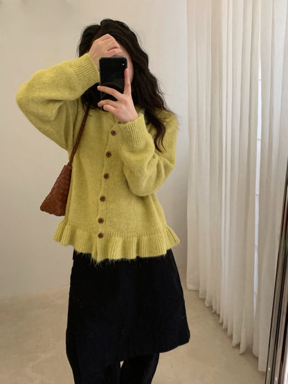 // 8%綿羊毛荷葉花邊腳排扣毛衣